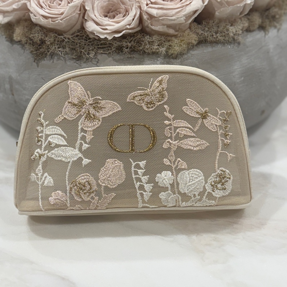 DIOR new in box Elegant Beige Embroidered Women's Bag